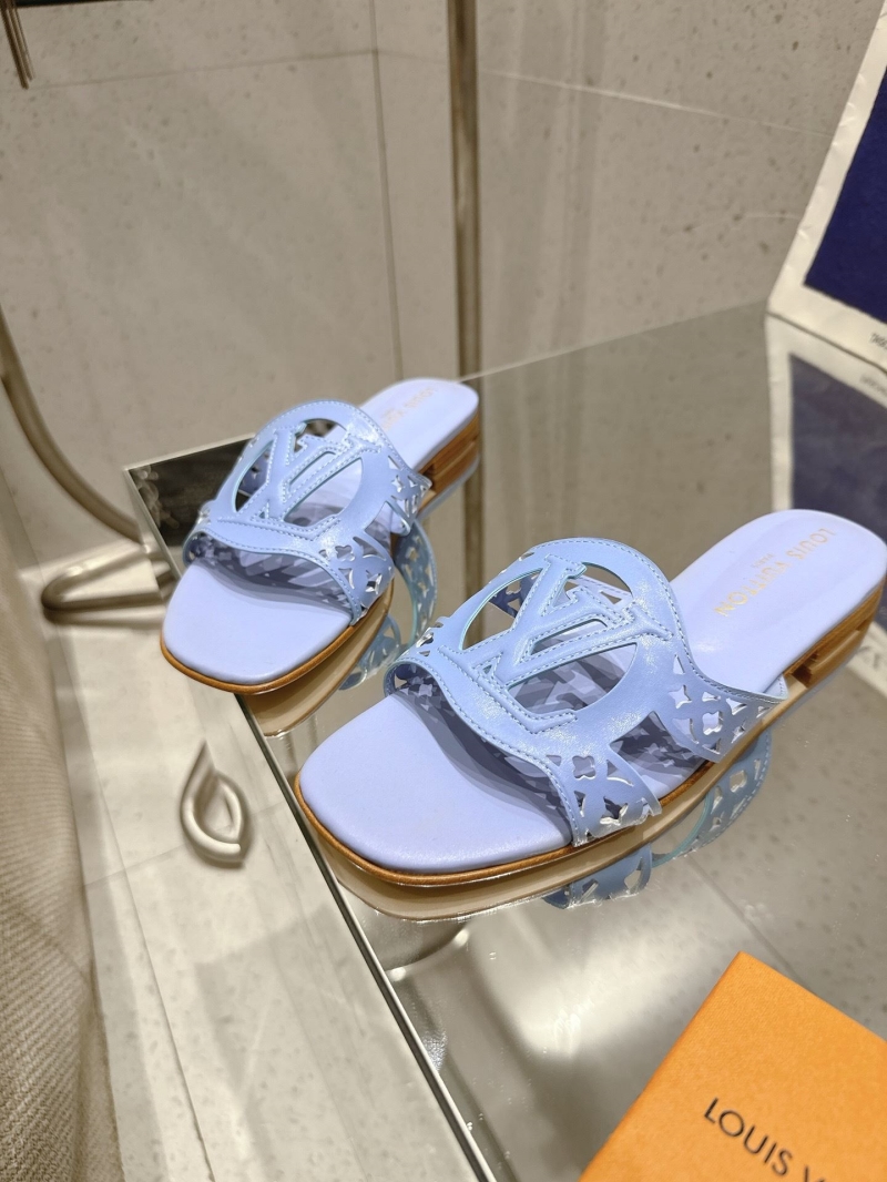 l0vis Vvtt0n slippers